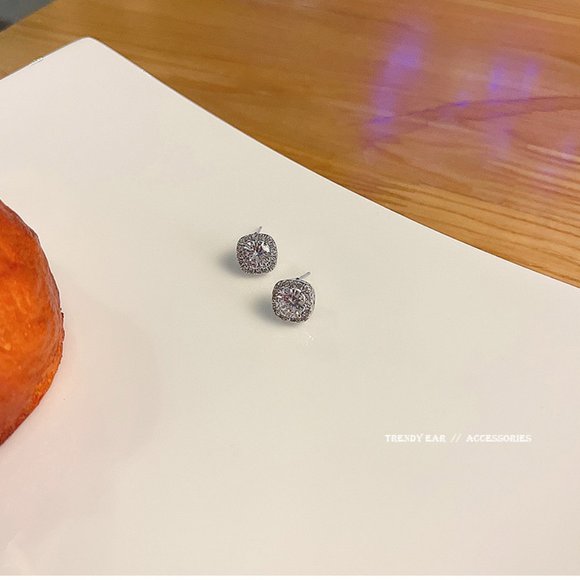 Last Pair💕Zircon Stone Stud Earrings - Picture 8 of 10